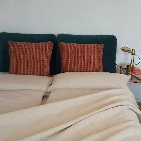 Privatunterkunft 15 Qm Mit Gemeinschaftsbad München