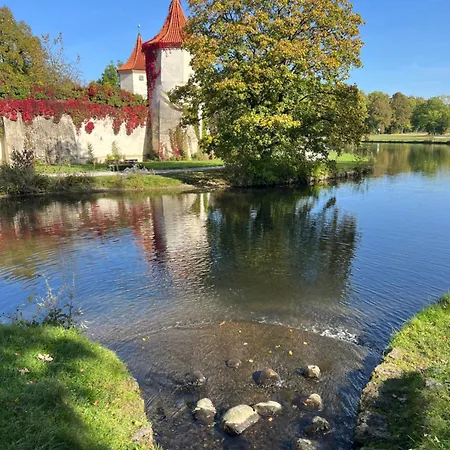 15 Qm Mit Gemeinschaftsbad Homestay Munich